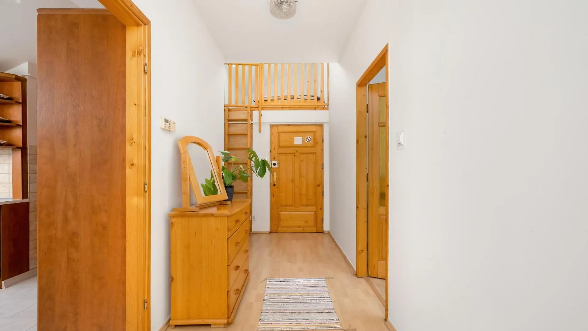 Sunshine Apartment クラクフ ポーランド
